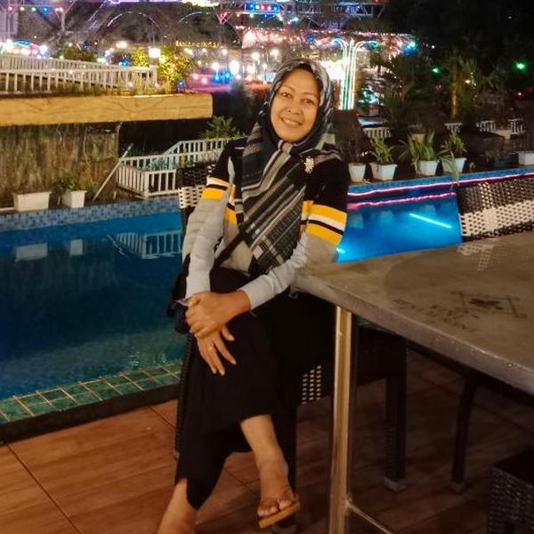 Dewi Warsini